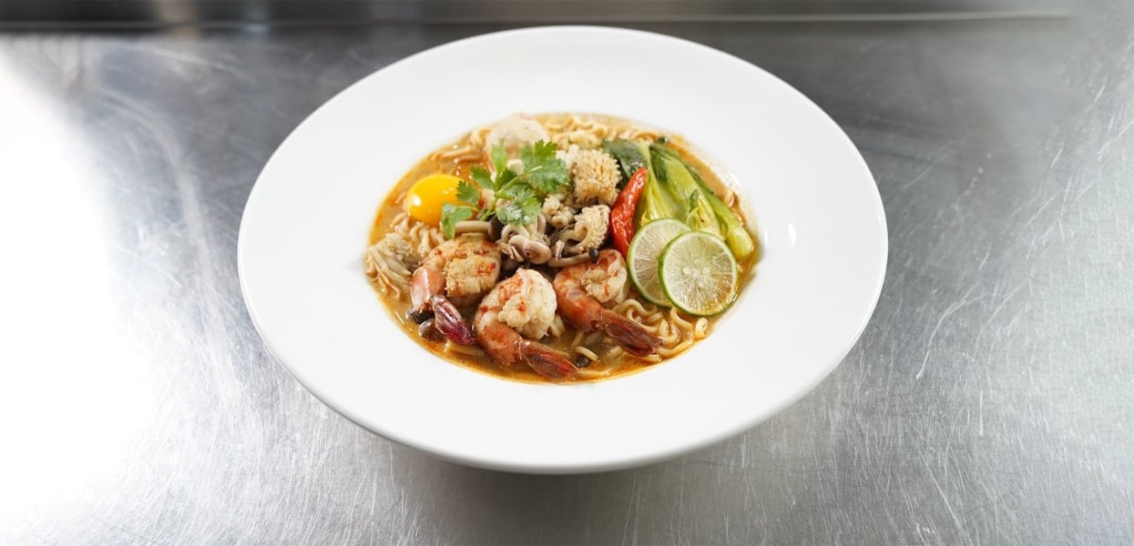 Tom Yum Noodle Seafood Mama Je o Chula  – - Recipe